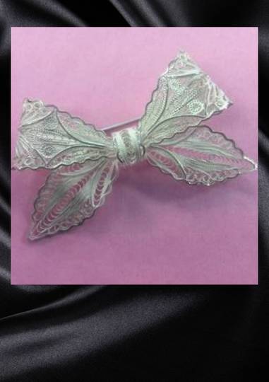 Mexican Silver Bow Brooch image 0